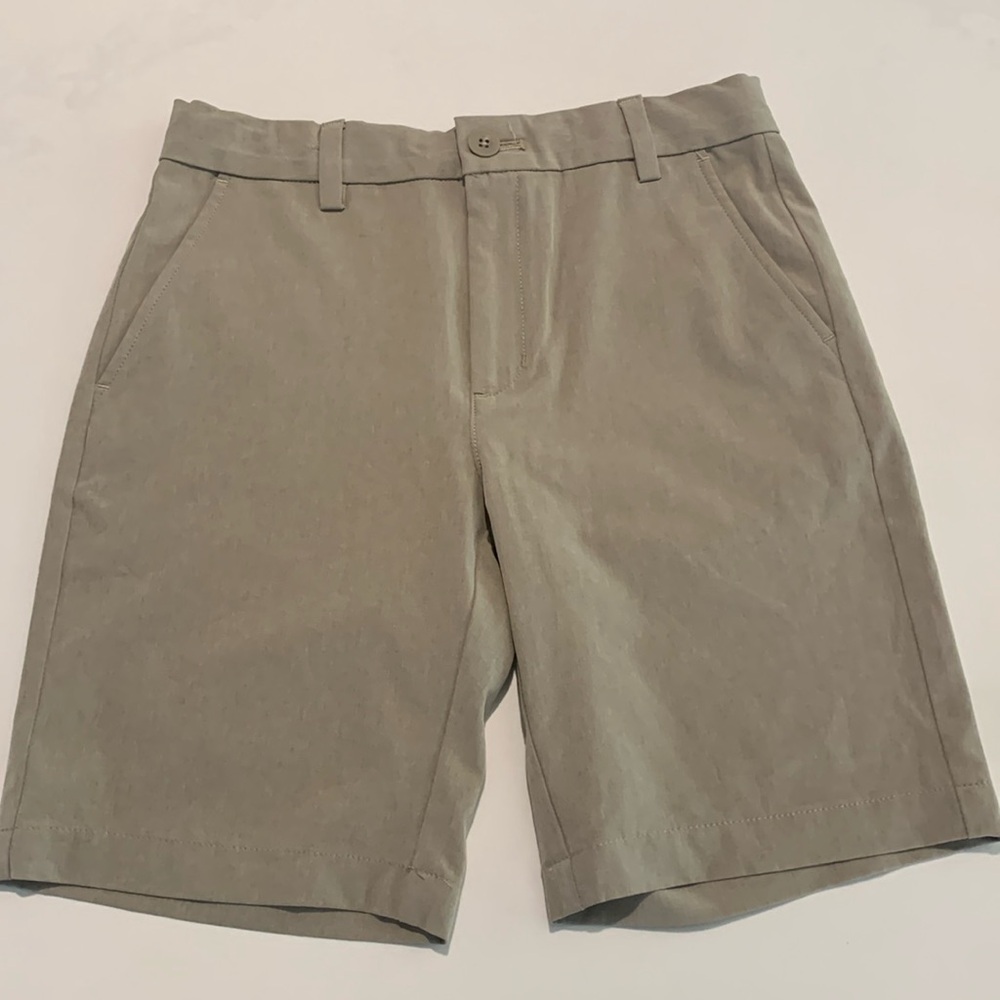 Boys Vineyard Vines Performance shorts